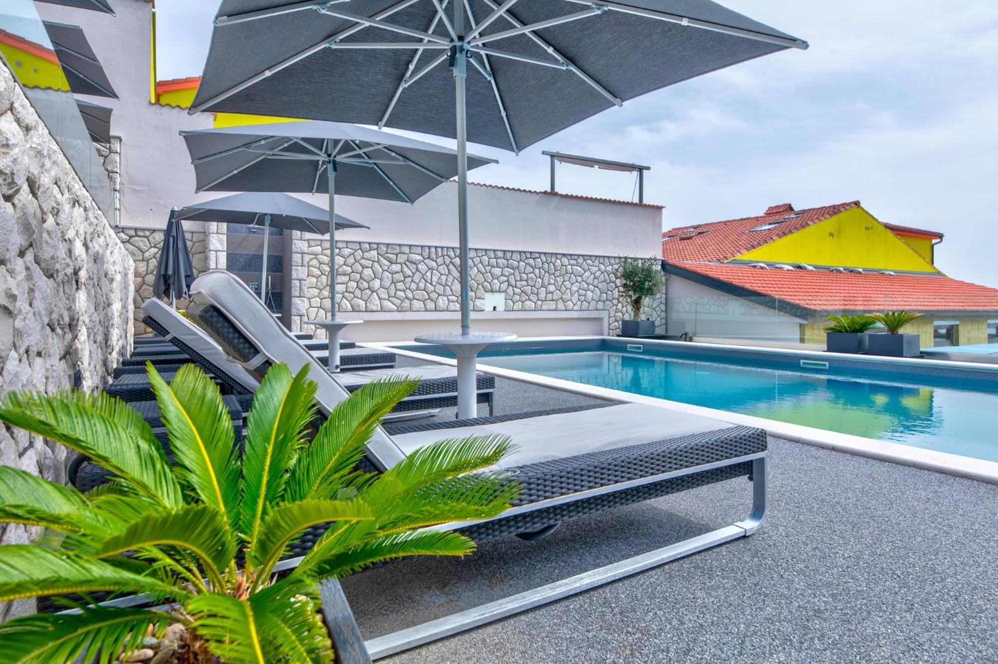 Villa Vivien Crikvenica Luaran gambar